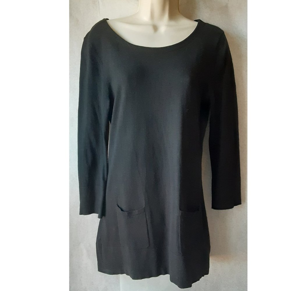 Women's Chelsea &Theodore long tunic with back slit/ bow closure,3/4 sleeves, M